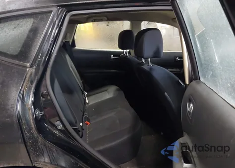 2014 Nissan Rogue Select S z USA, uszkodzony, nr VIN JN8AS5MV4EW200129